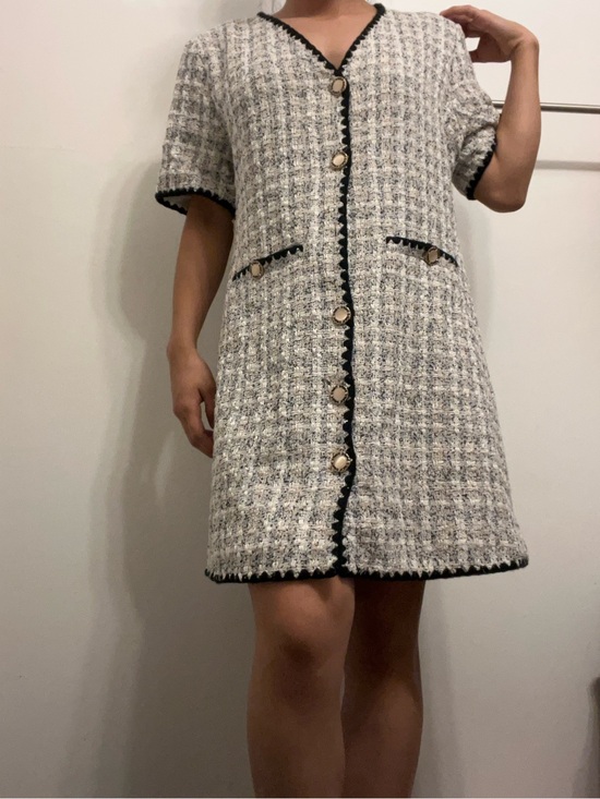 Pomander Place Dresses & Skirts - S26 Tuckernuck Pomander Place White Tweed Josephine Dress